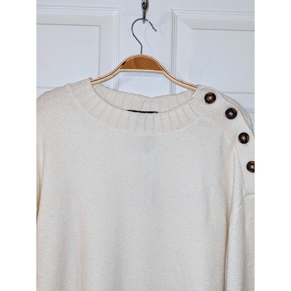 Sanctuary Button Shoulder Sweater Pullover Knit Top Cream White XS NWT $99 - Picture 7 of 11
